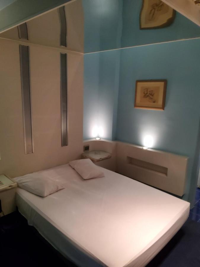 Hotel Argo Skaramangás Esterno foto